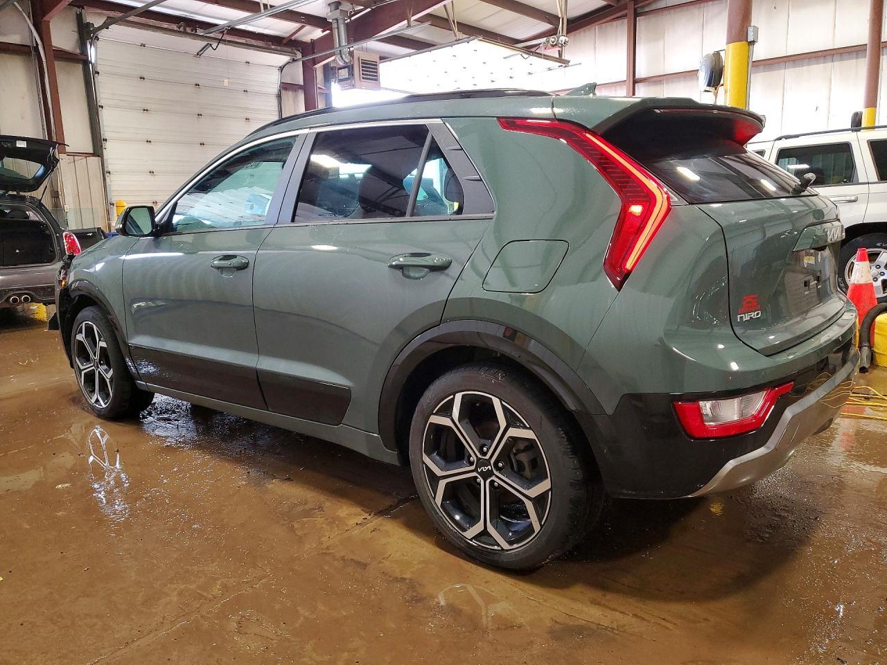 2025 Kia Niro Ex Touring - zdjęcie 2