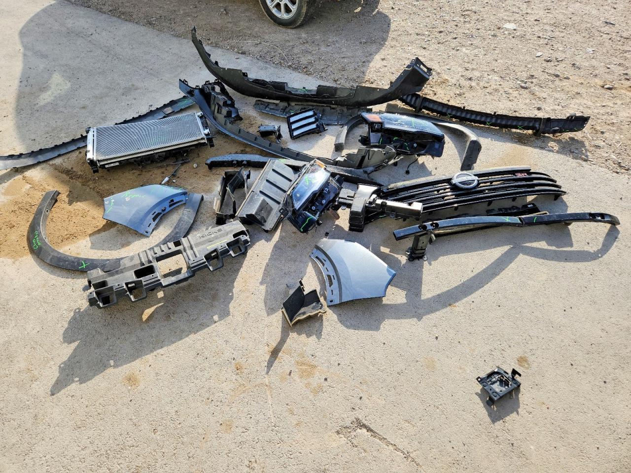 2025 Nissan Kicks Sr - zdjęcie 12