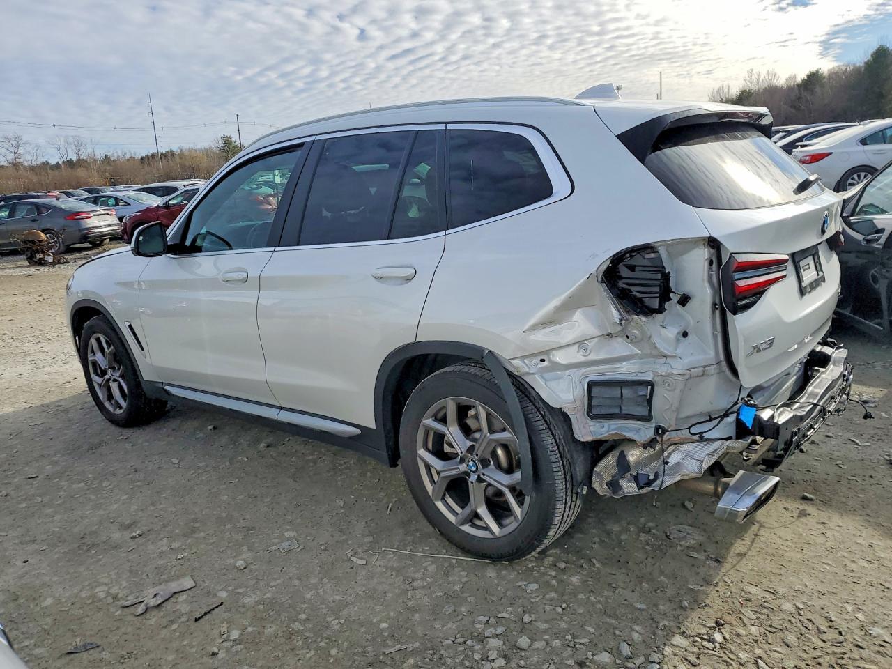 2023 BMW X3 xDrive30I - zdjęcie 2