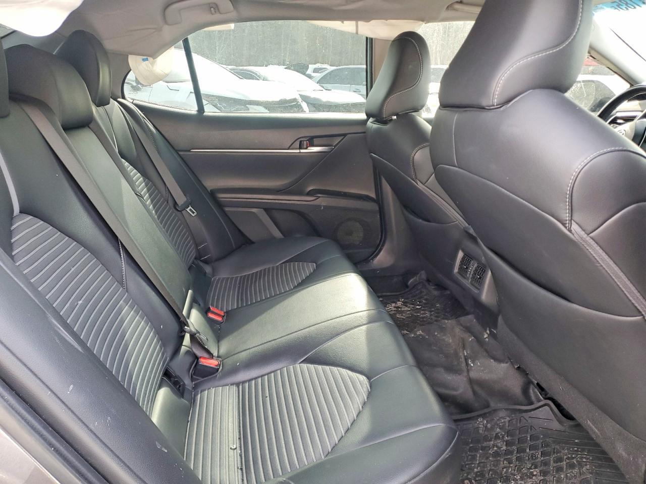 2018 Toyota Camry L - zdjęcie 10