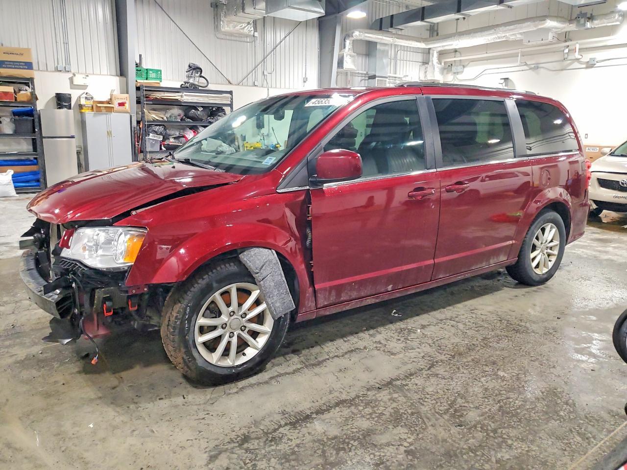 2020 Dodge Grand Caravan Sxt - zdjęcie główne