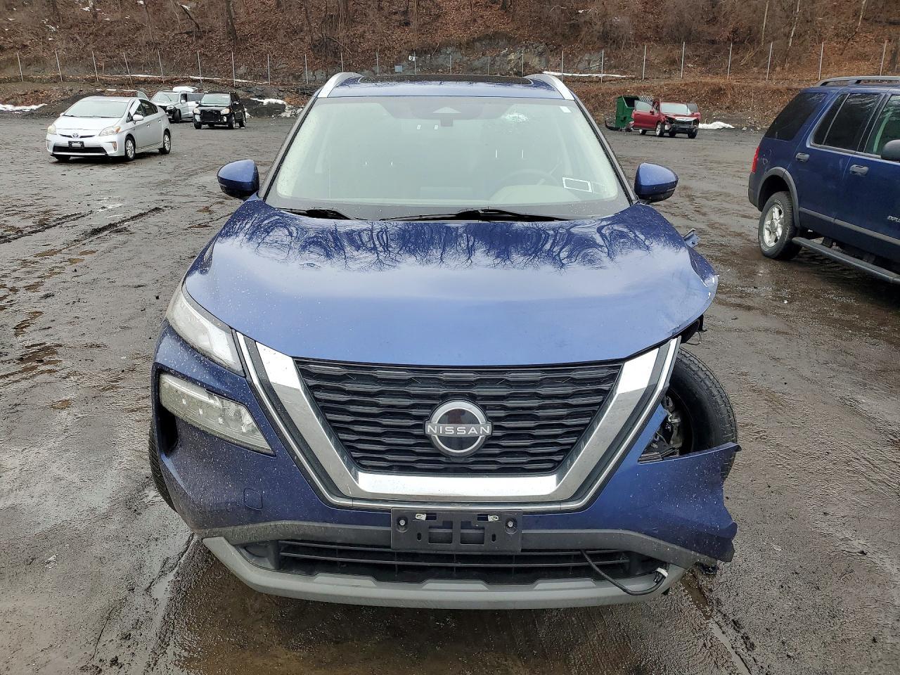 2023 Nissan Rogue Sv - zdjęcie 5