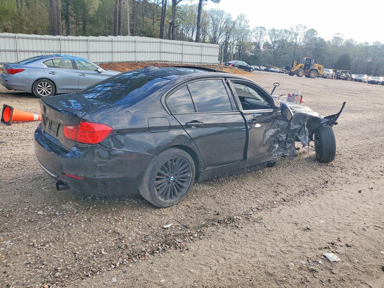 2015 BMW 335 I - zdjęcie 3
