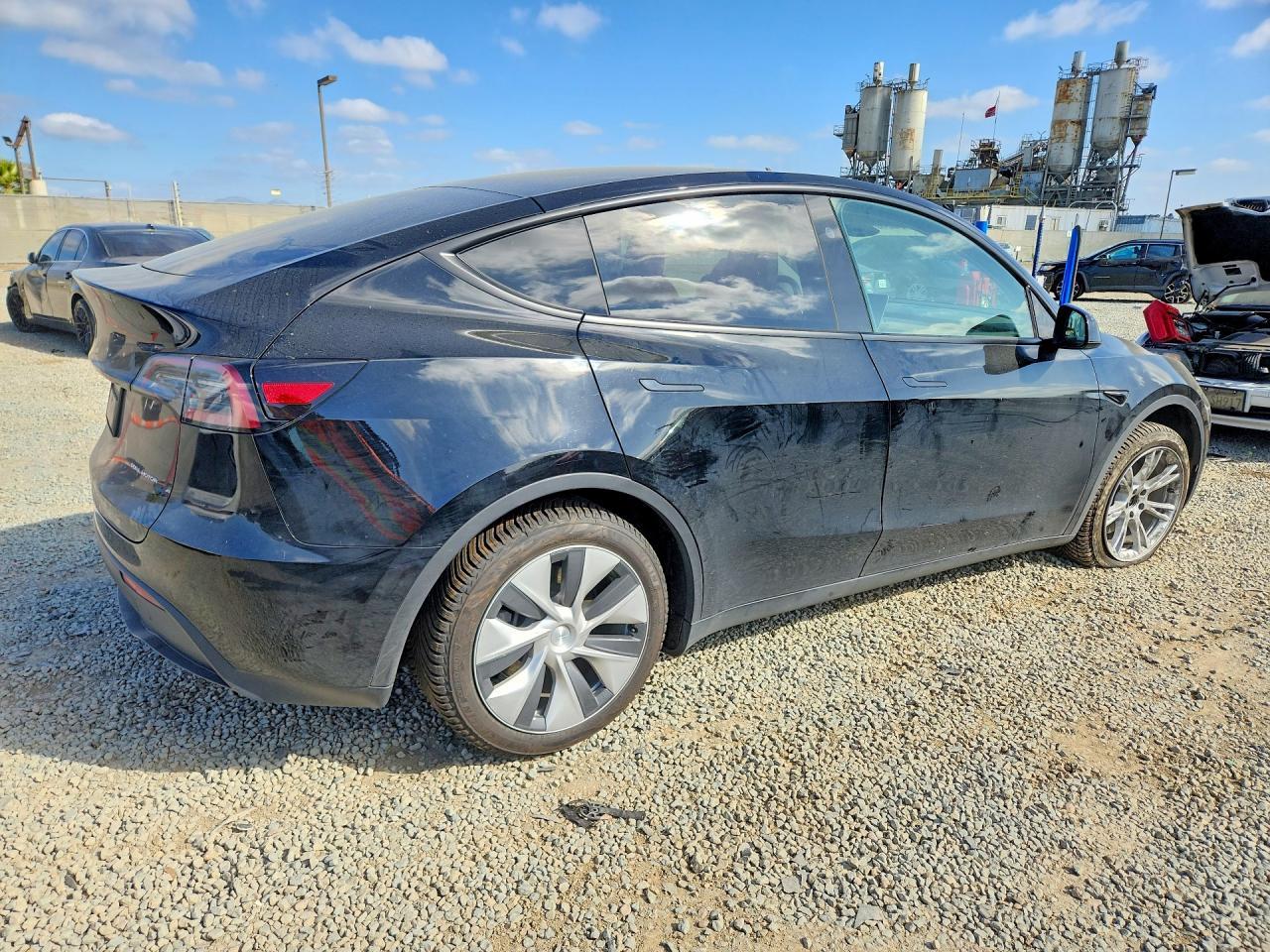 2023 Tesla Model Y - zdjęcie 3