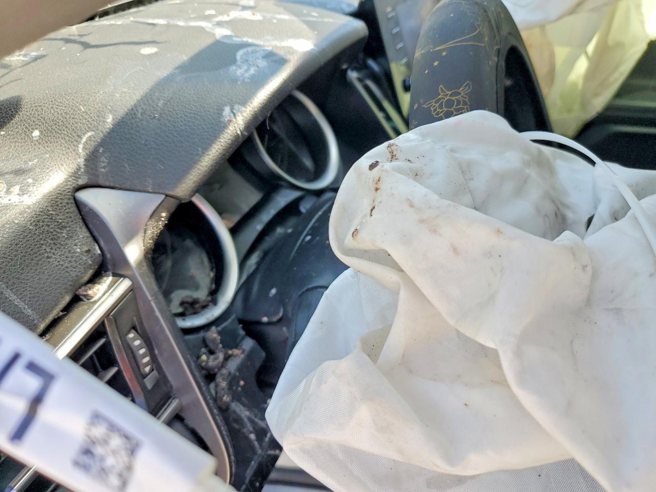 2023 Toyota Camry Le - zdjęcie 9