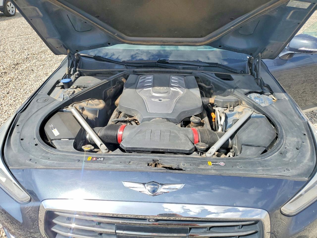 2017 Genesis G90 5.0 Ultimate - zdjęcie 11