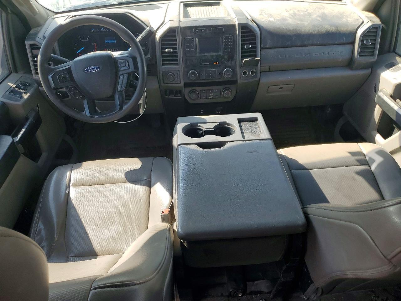 2019 Ford F350 Super Duty - zdjęcie 8