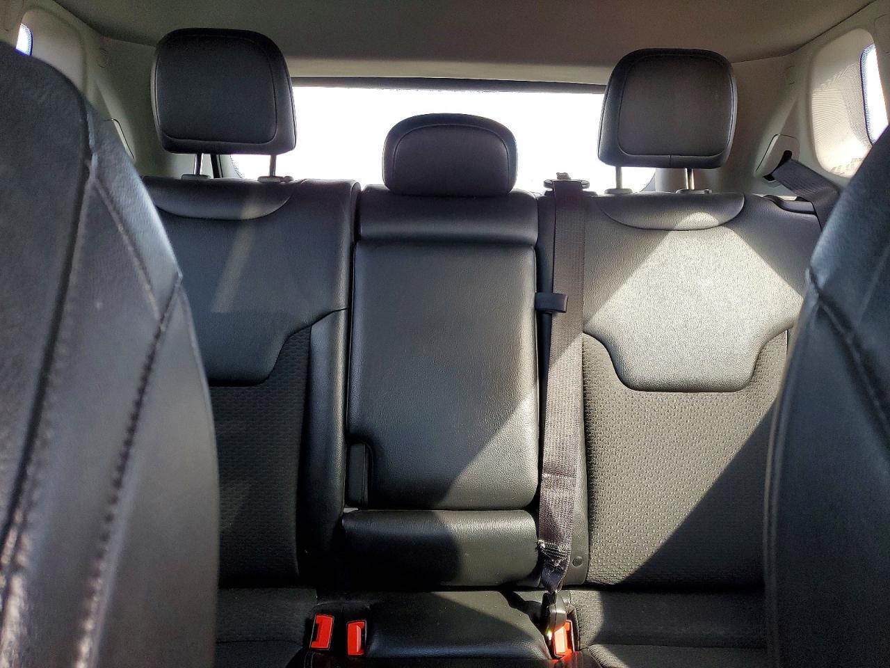 2022 Jeep Compass Latitude - zdjęcie 10