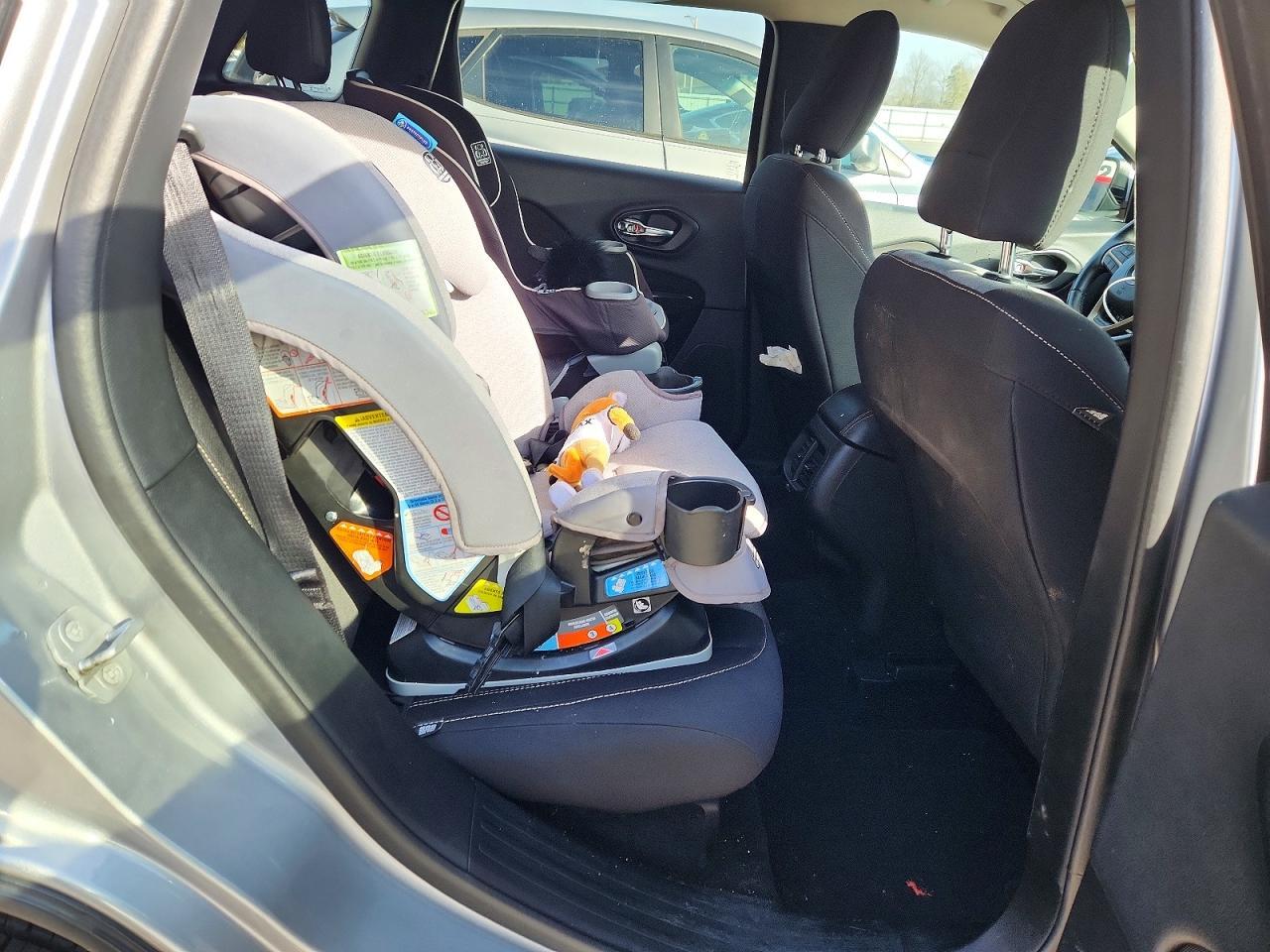 2014 Jeep Cherokee Latitude - zdjęcie 11