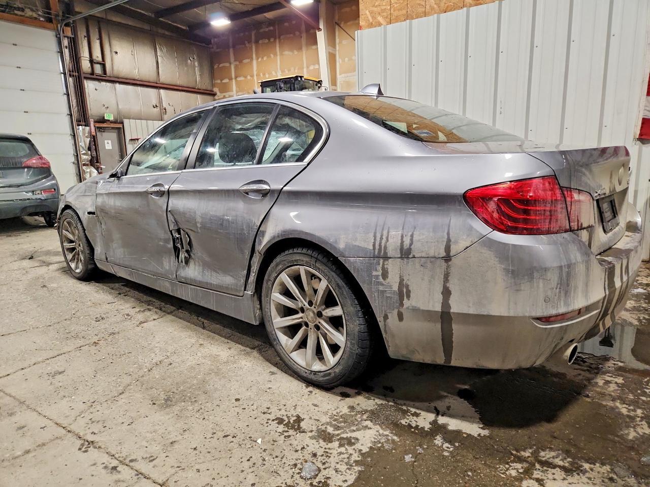 BMW Seria 5 - zdjęcie 2