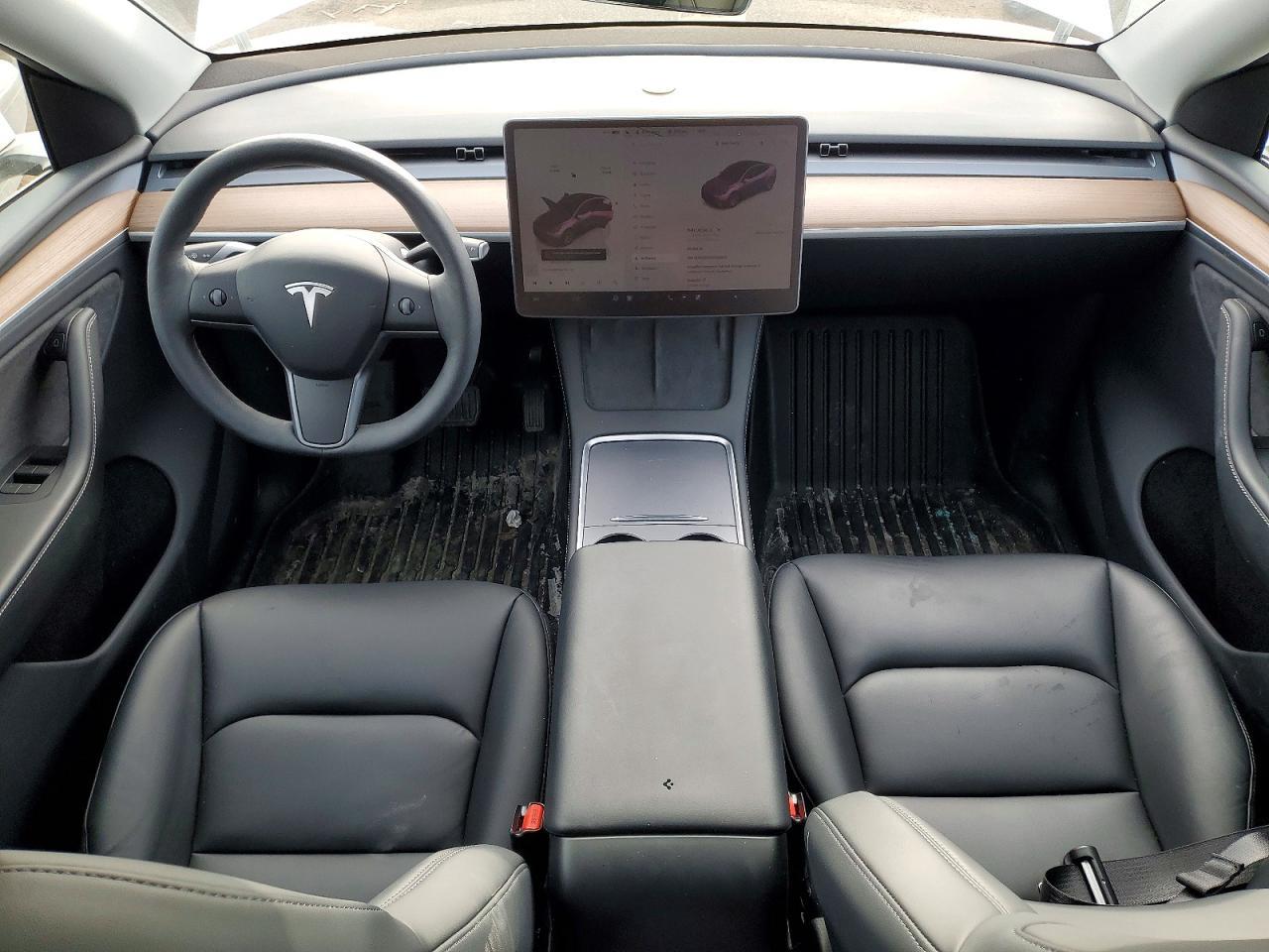 2024 Tesla Model Y - zdjęcie 8