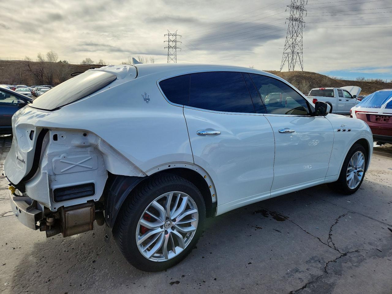 2022 Maserati Levante Base - zdjęcie 3