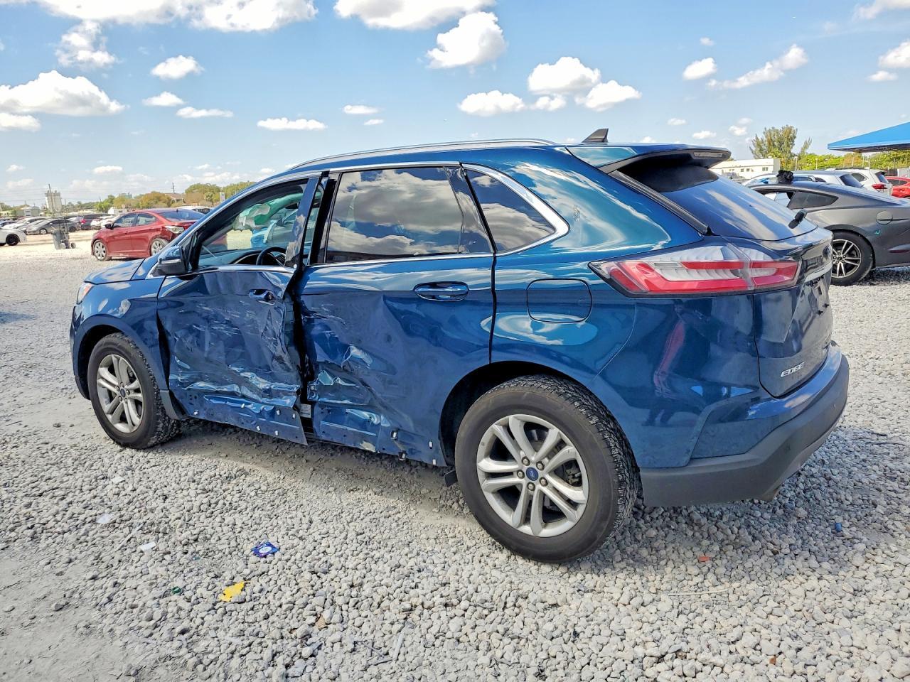 2020 Ford Edge Sel - zdjęcie 2