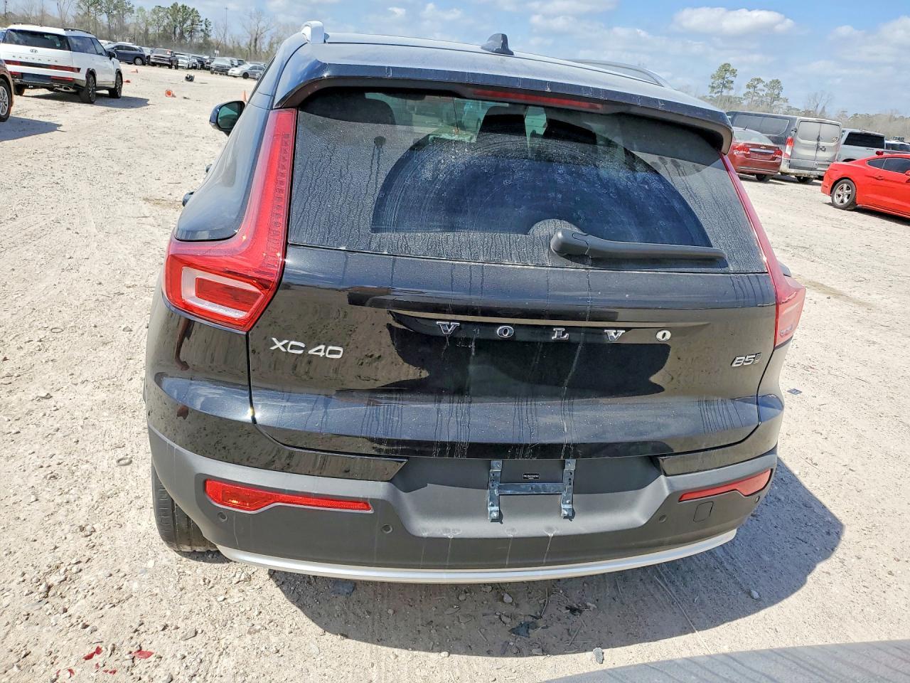 2025 Volvo Xc40 Core - zdjęcie 6