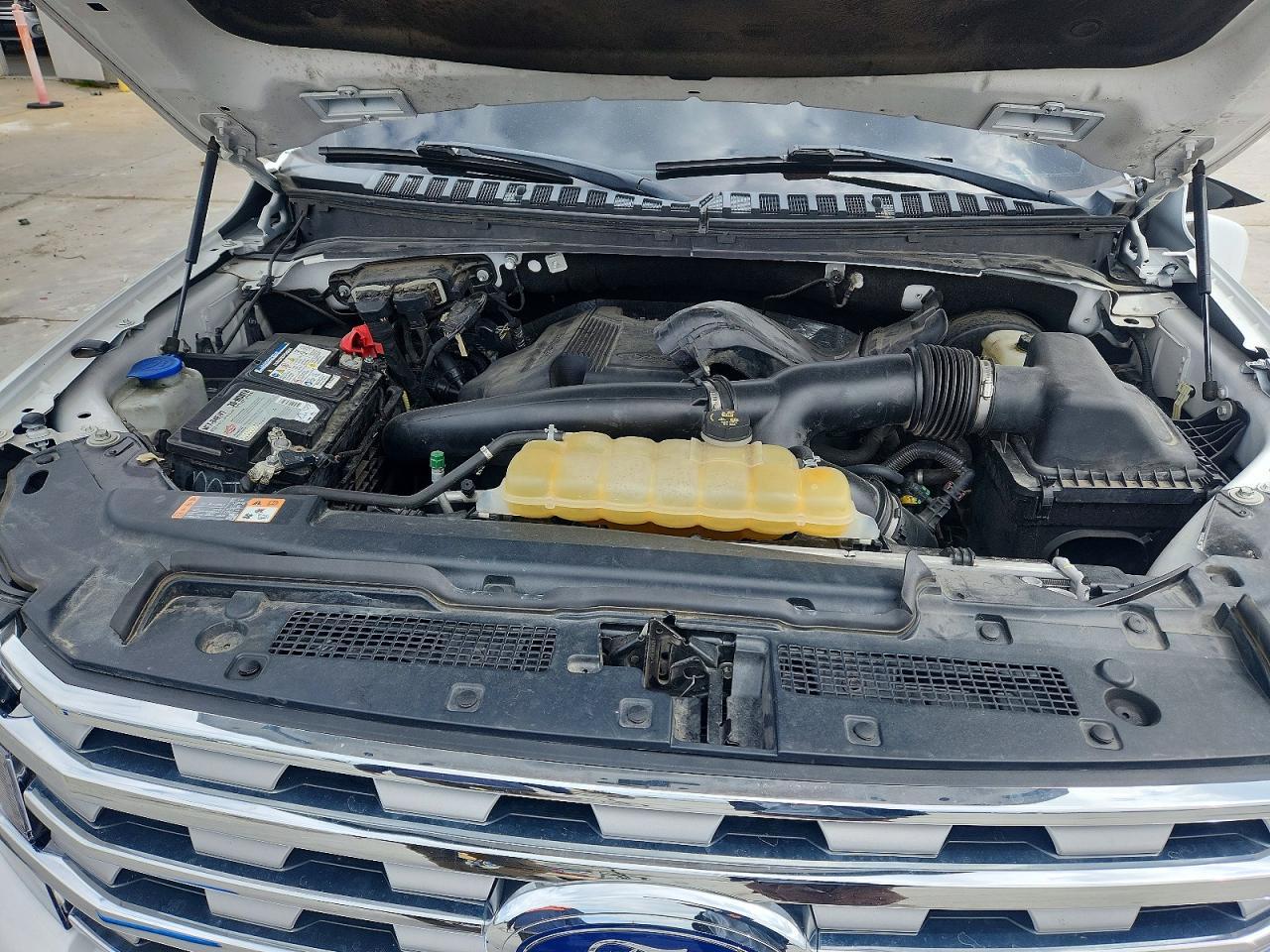 2018 Ford Expedition Limited - zdjęcie 12