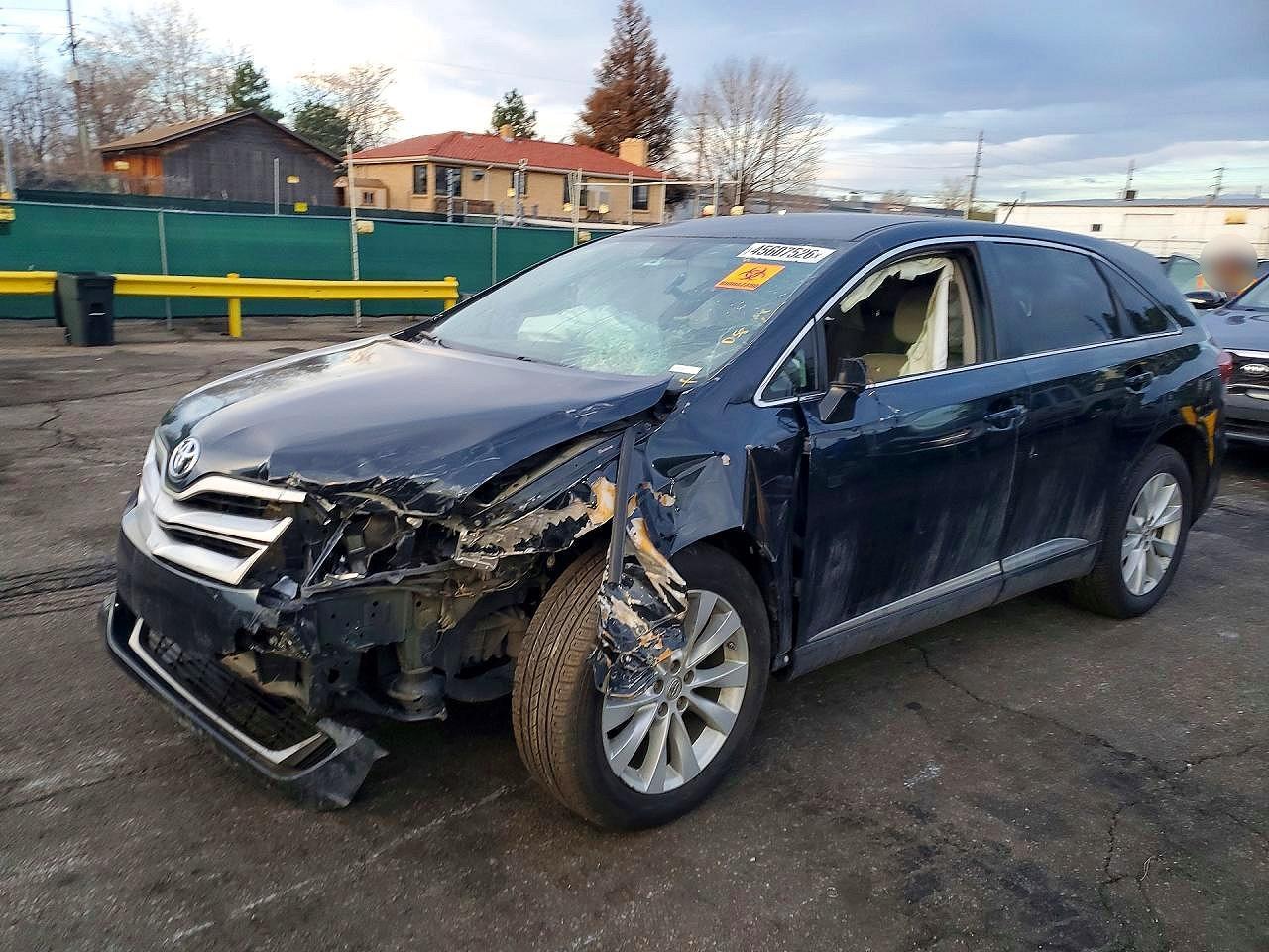 2015 Toyota Venza Le - zdjęcie główne