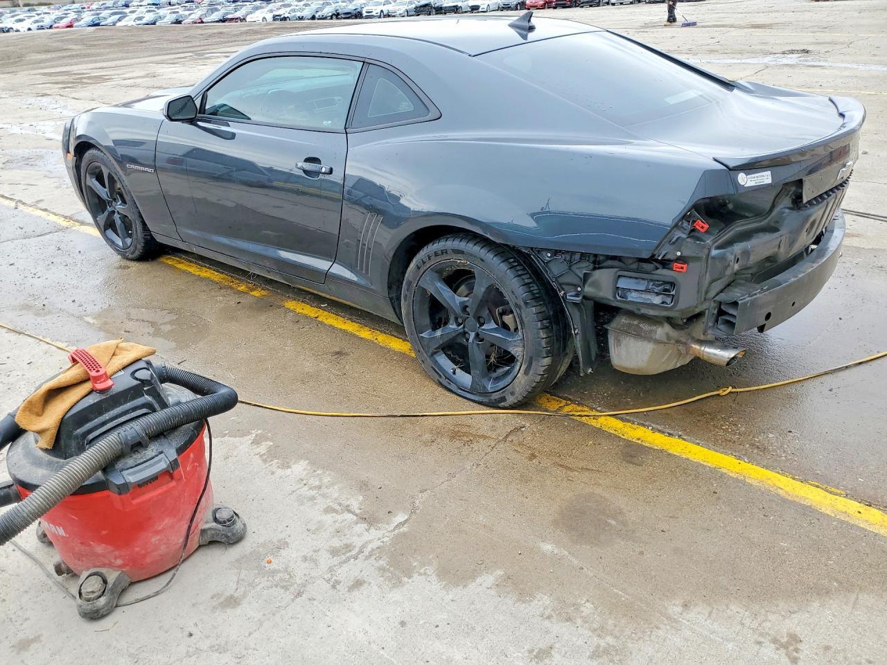 2013 Chevrolet Camaro Ls - zdjęcie 2