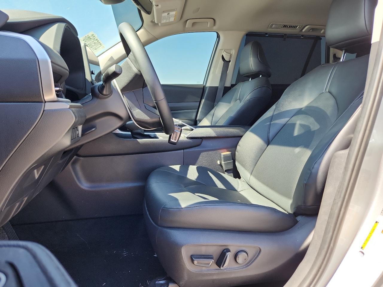 2025 Toyota Grand Highlander Xle - zdjęcie 7