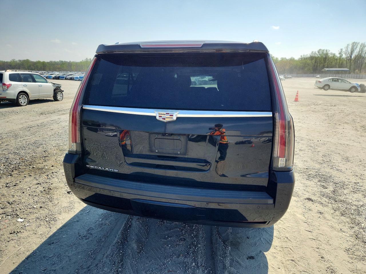 2018 Cadillac Escalade Esv Luxury - zdjęcie 6