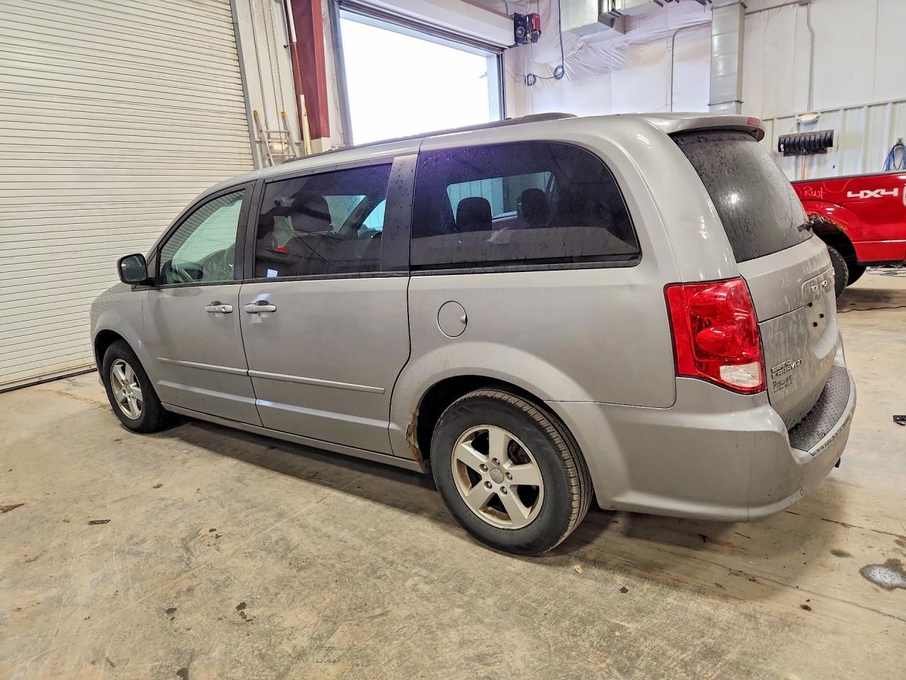 2013 Dodge Grand Caravan Sxt - zdjęcie 2