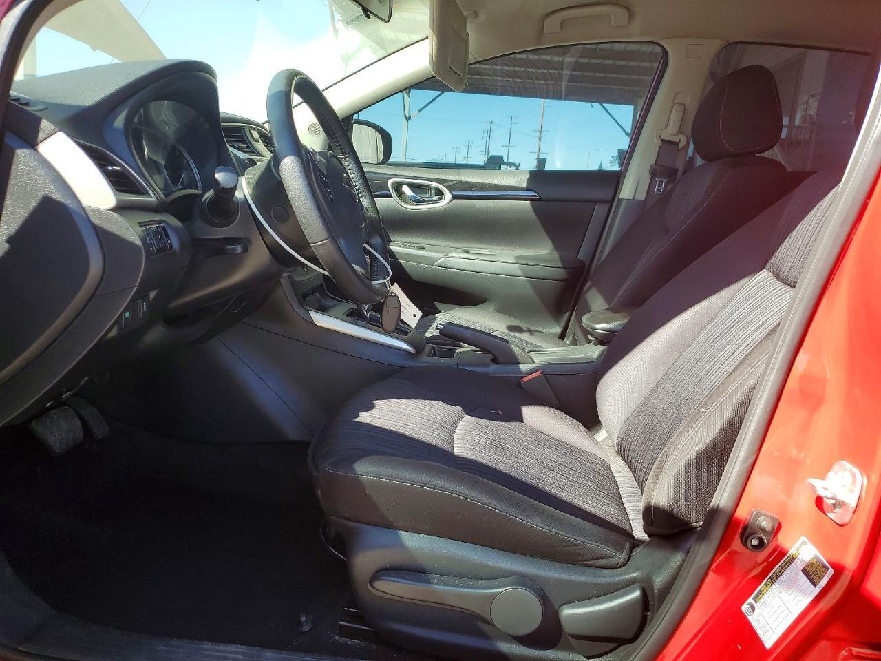 2019 Nissan Sentra Sv - zdjęcie 7