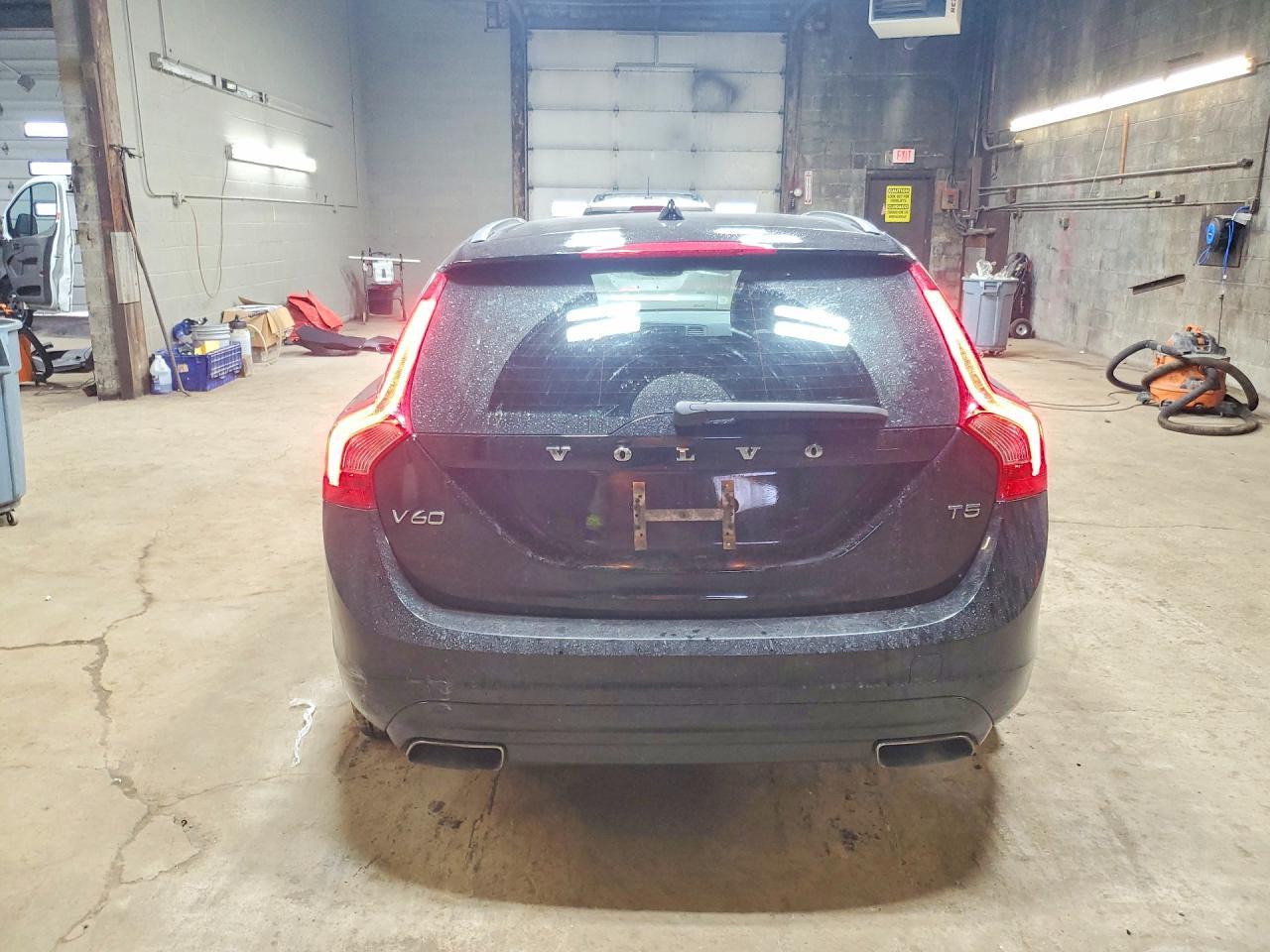 2015 Volvo V60 Premier - zdjęcie 6