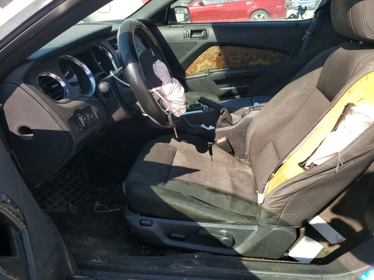 2013 Ford Mustang - zdjęcie 7