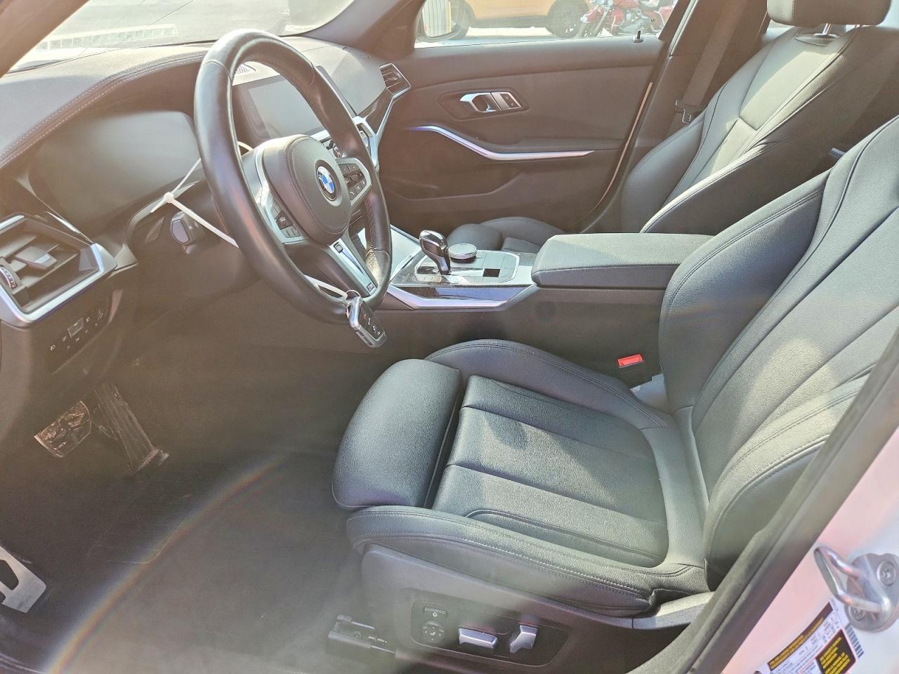 2020 BMW 330Xi - zdjęcie 7