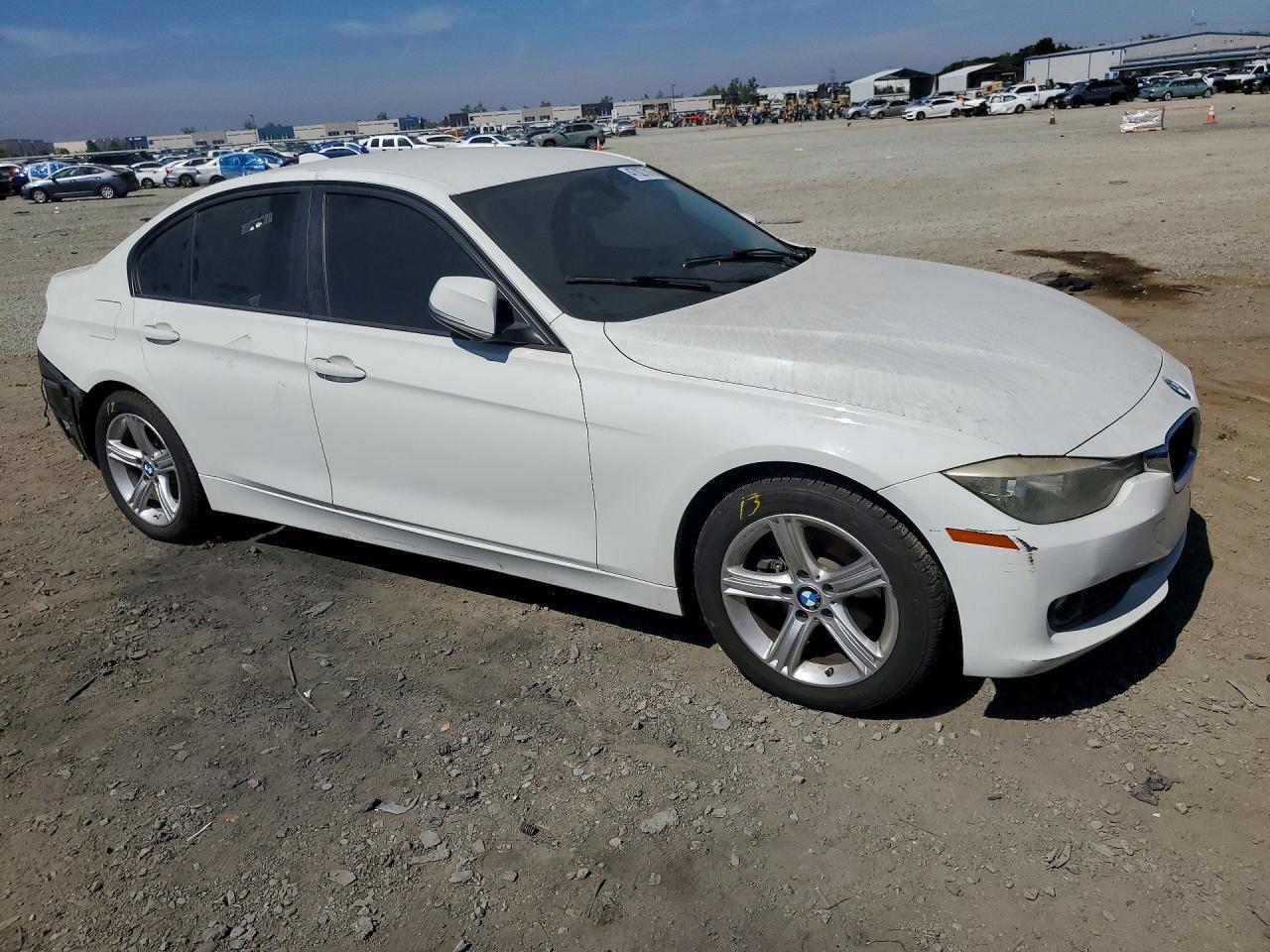 2015 BMW 320 I - zdjęcie 4