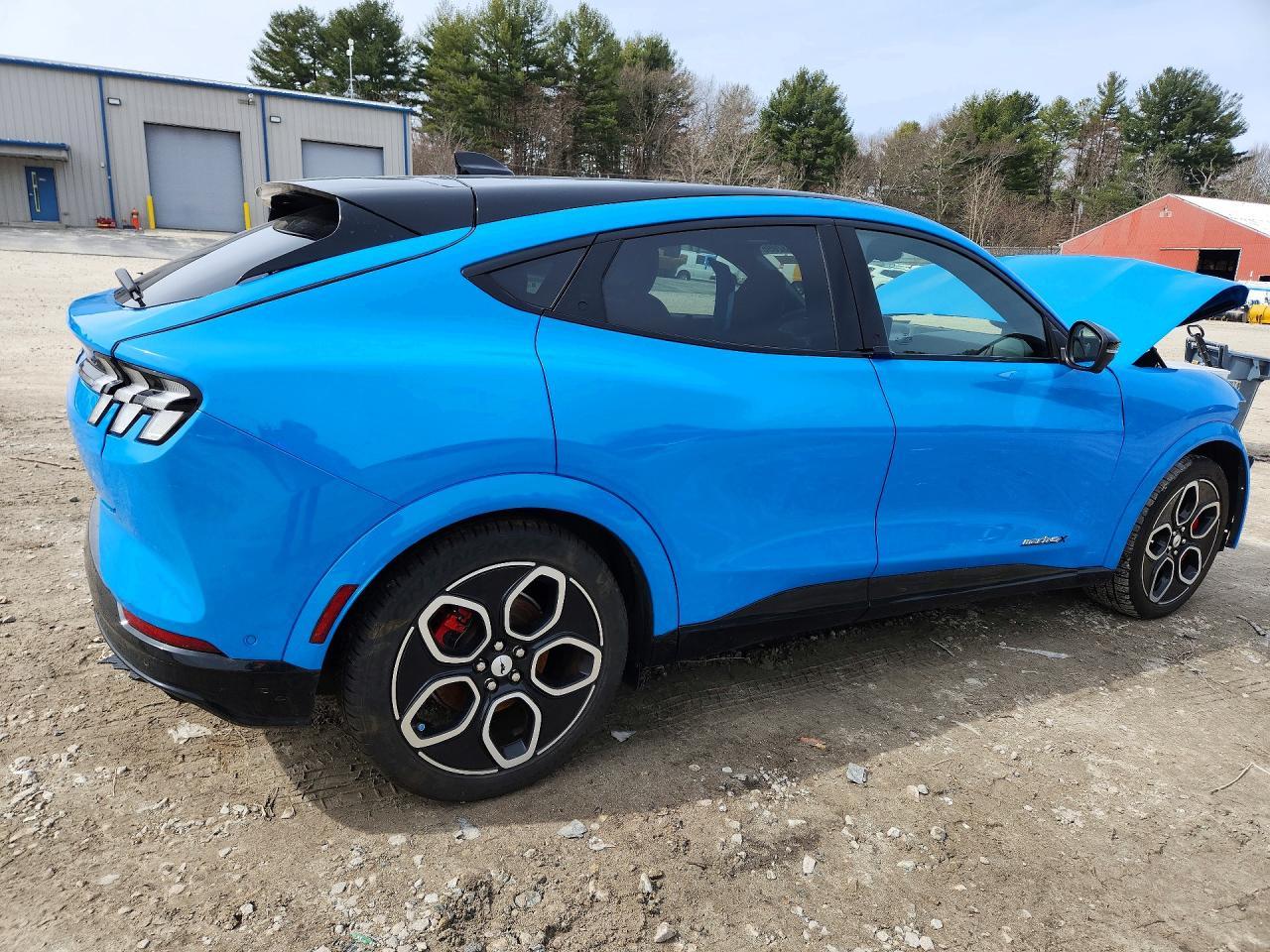 2022 Ford Mustang Mach-E Gt - zdjęcie 3