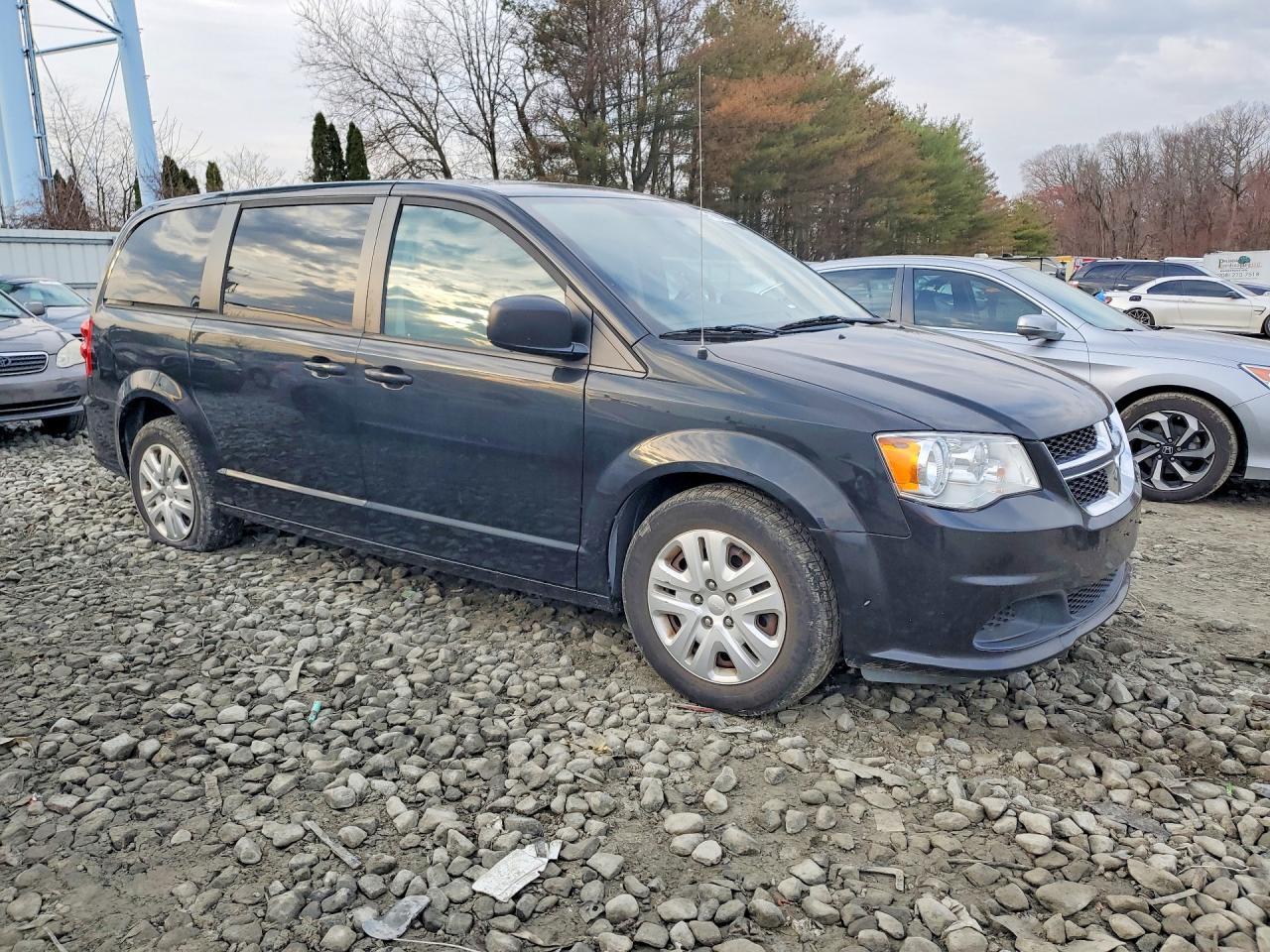 2018 Dodge Grand Caravan Se - zdjęcie 4