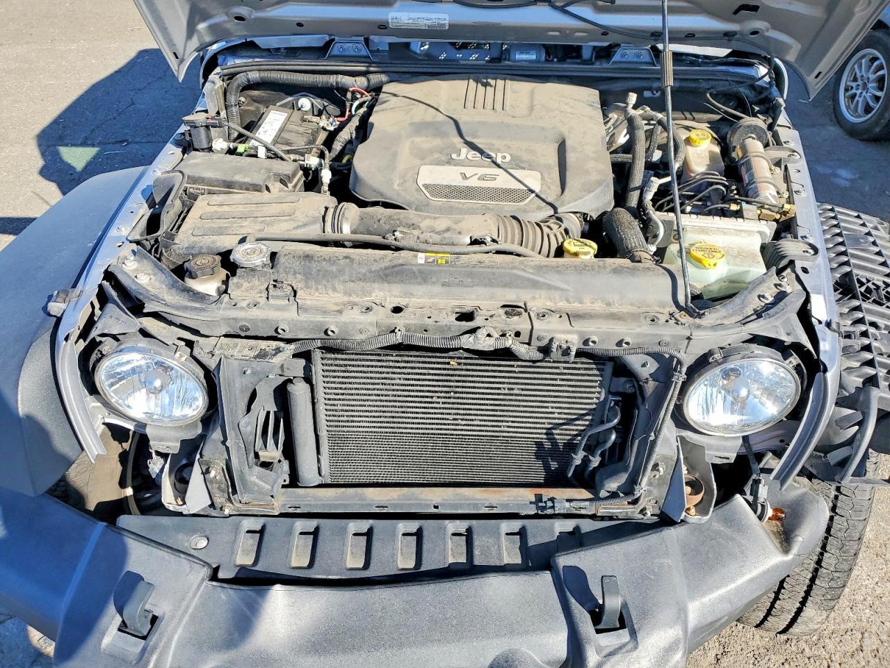 2017 Jeep Wrangler Sport - zdjęcie 11