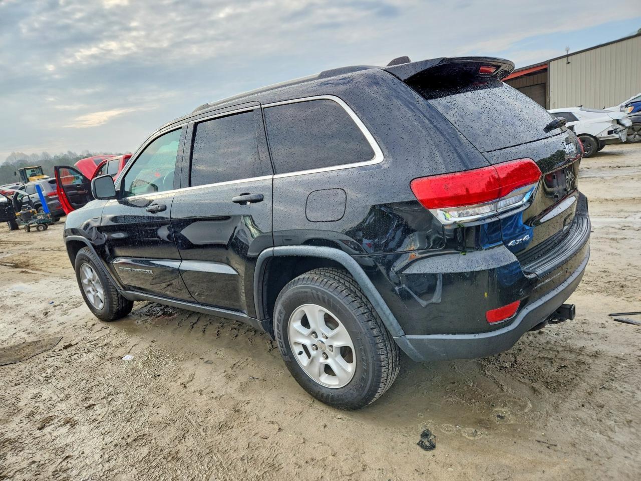 2017 Jeep Grand Cherokee Laredo - zdjęcie 2