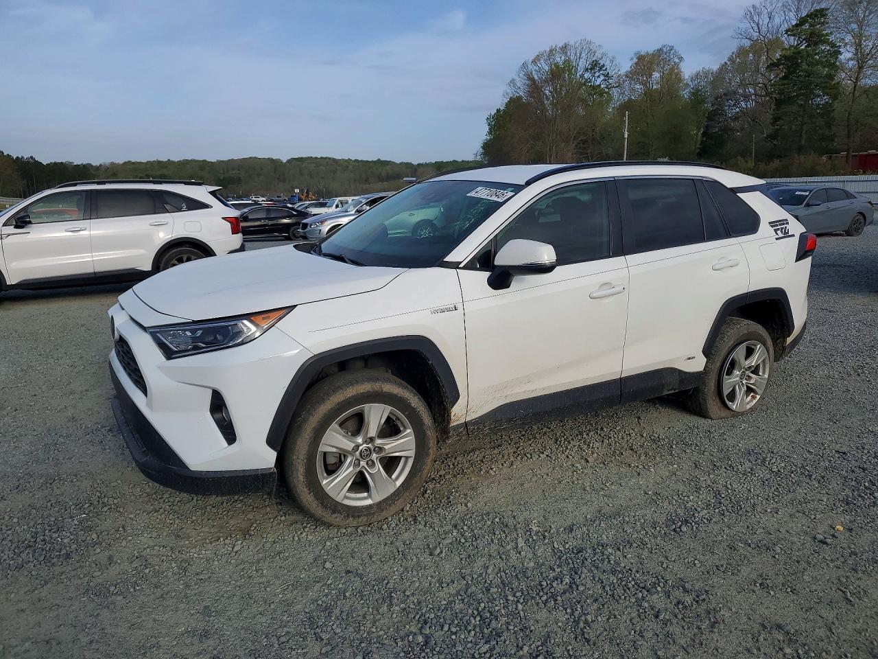 2021 Toyota Rav4 Hybrid Xle - zdjęcie główne