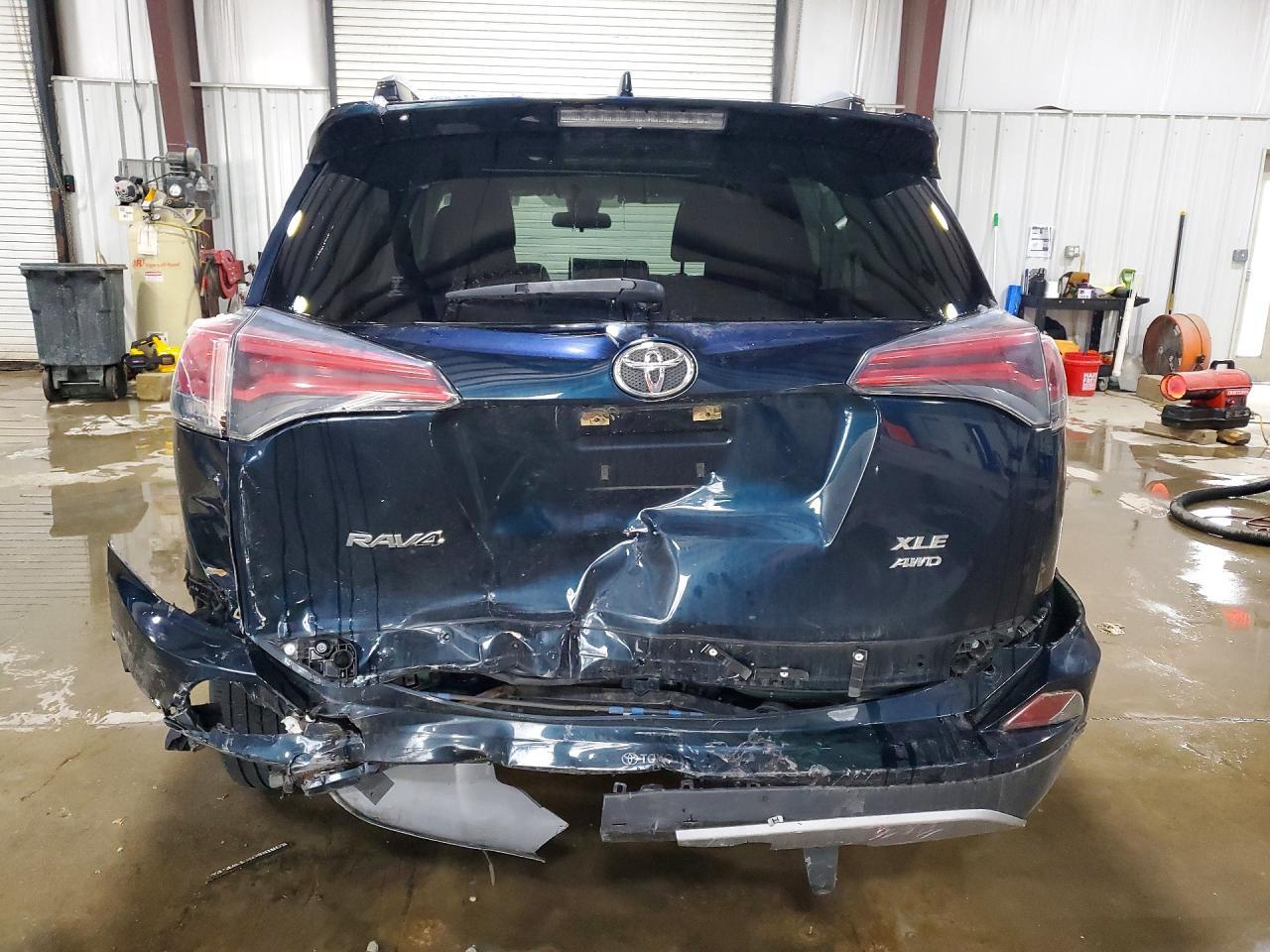 2017 Toyota Rav4 Xle - zdjęcie 6