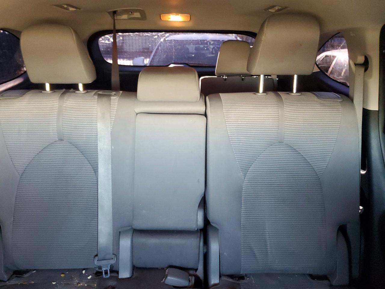 2021 Toyota Highlander Le - zdjęcie 10