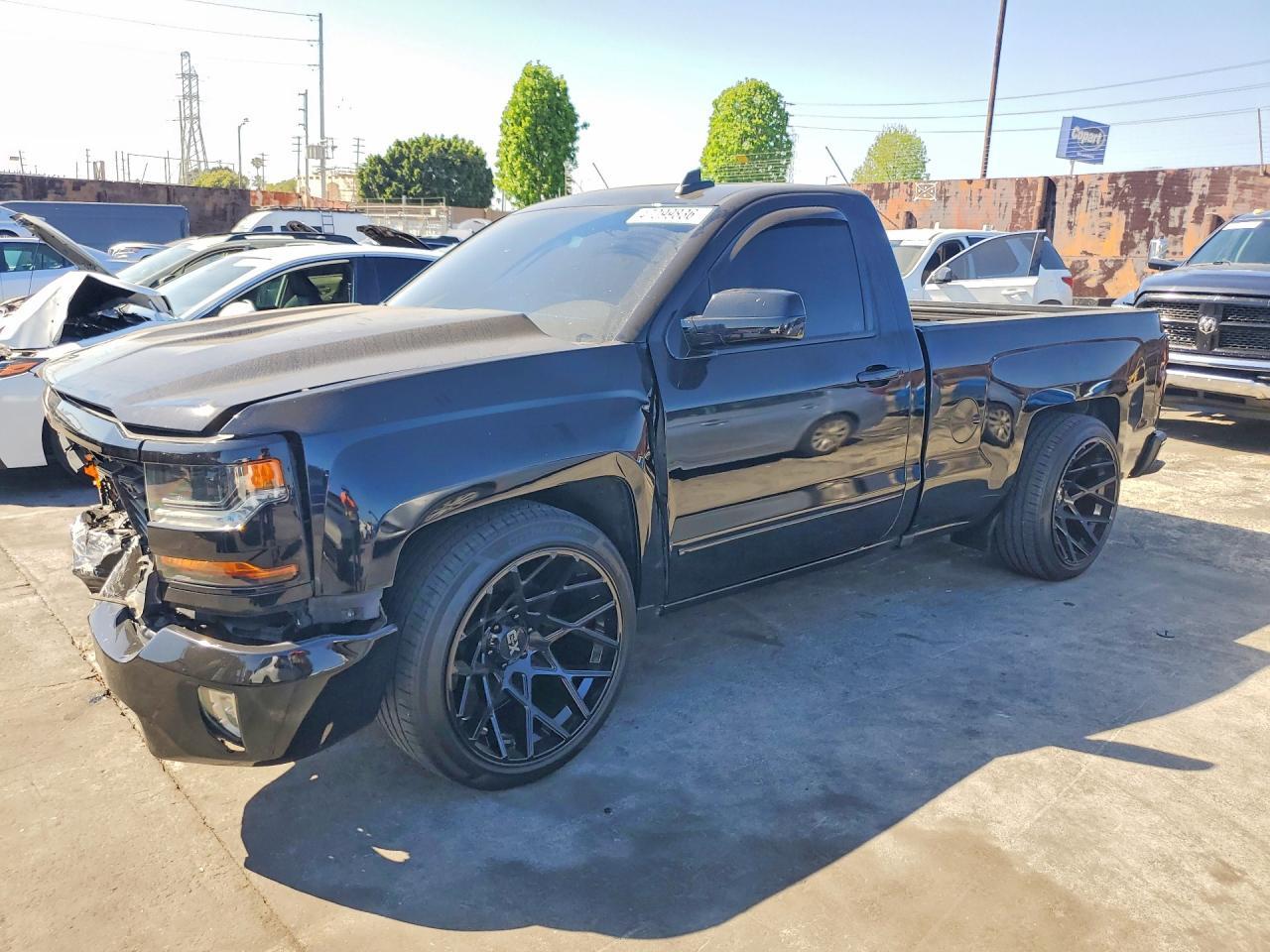 2017 Chevrolet Silverado C1500 Lt - zdjęcie główne