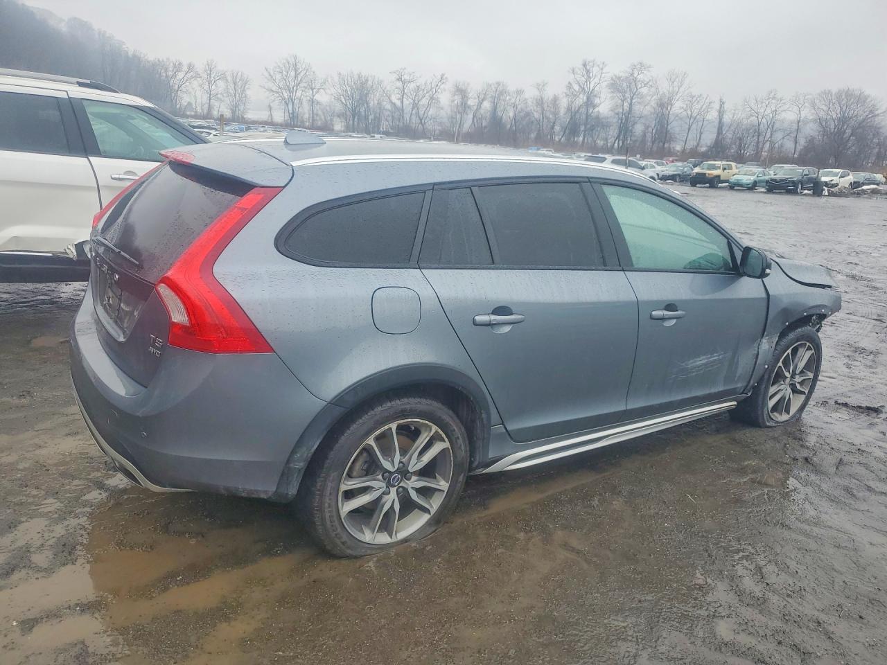 2018 Volvo V60 Cross Country Premier - zdjęcie 3