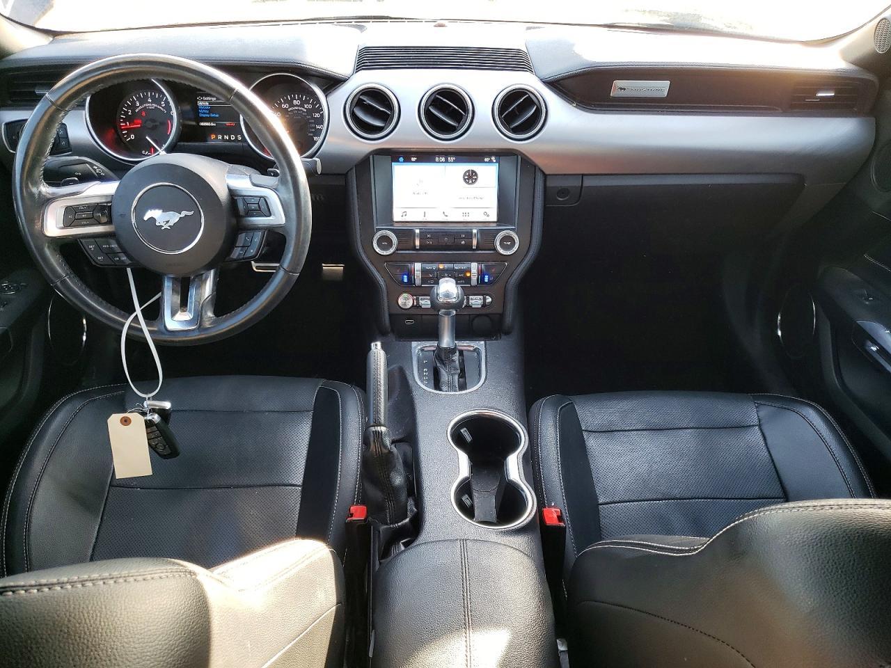 2019 Ford Mustang - zdjęcie 8