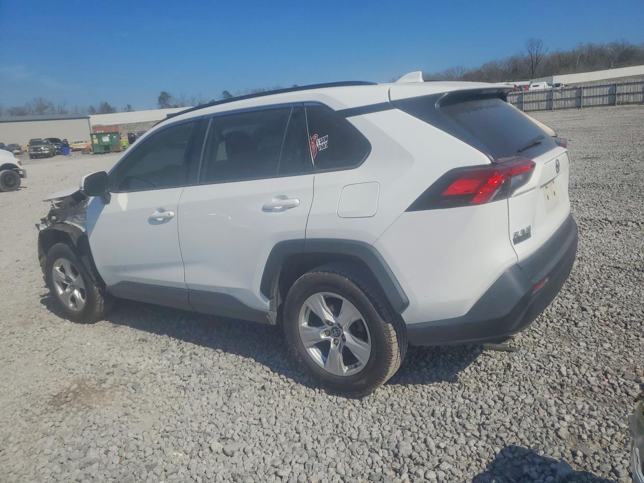 2019 Toyota Rav4 Xle - zdjęcie 2
