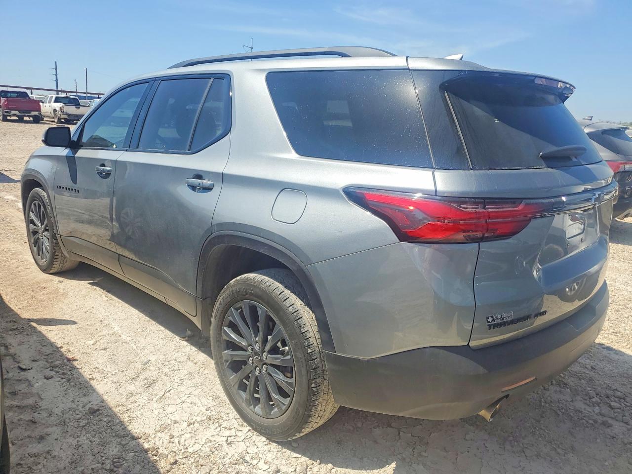 2023 Chevrolet Traverse Rs - zdjęcie 2