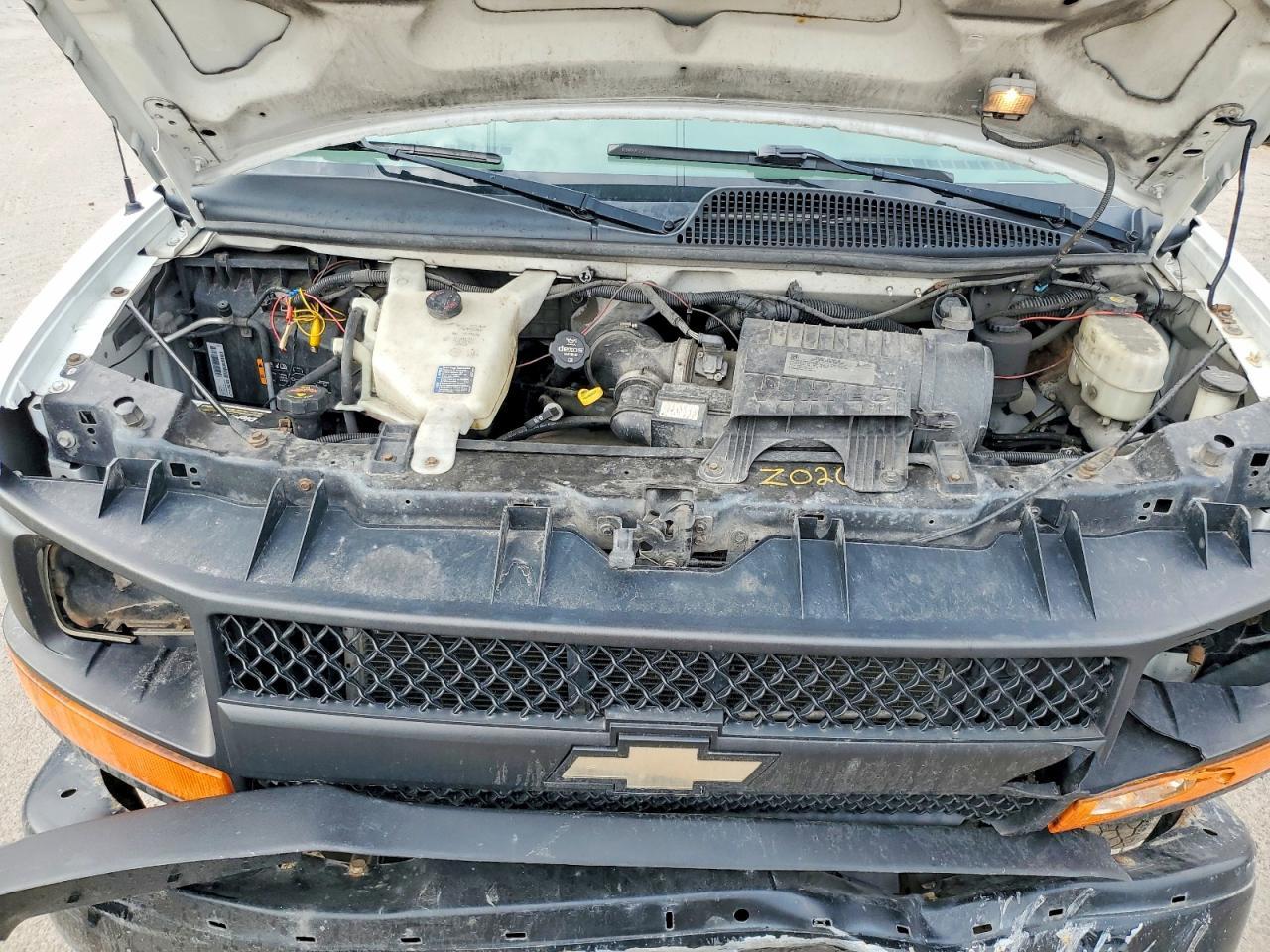 2016 Chevrolet Express G2500 - zdjęcie 12