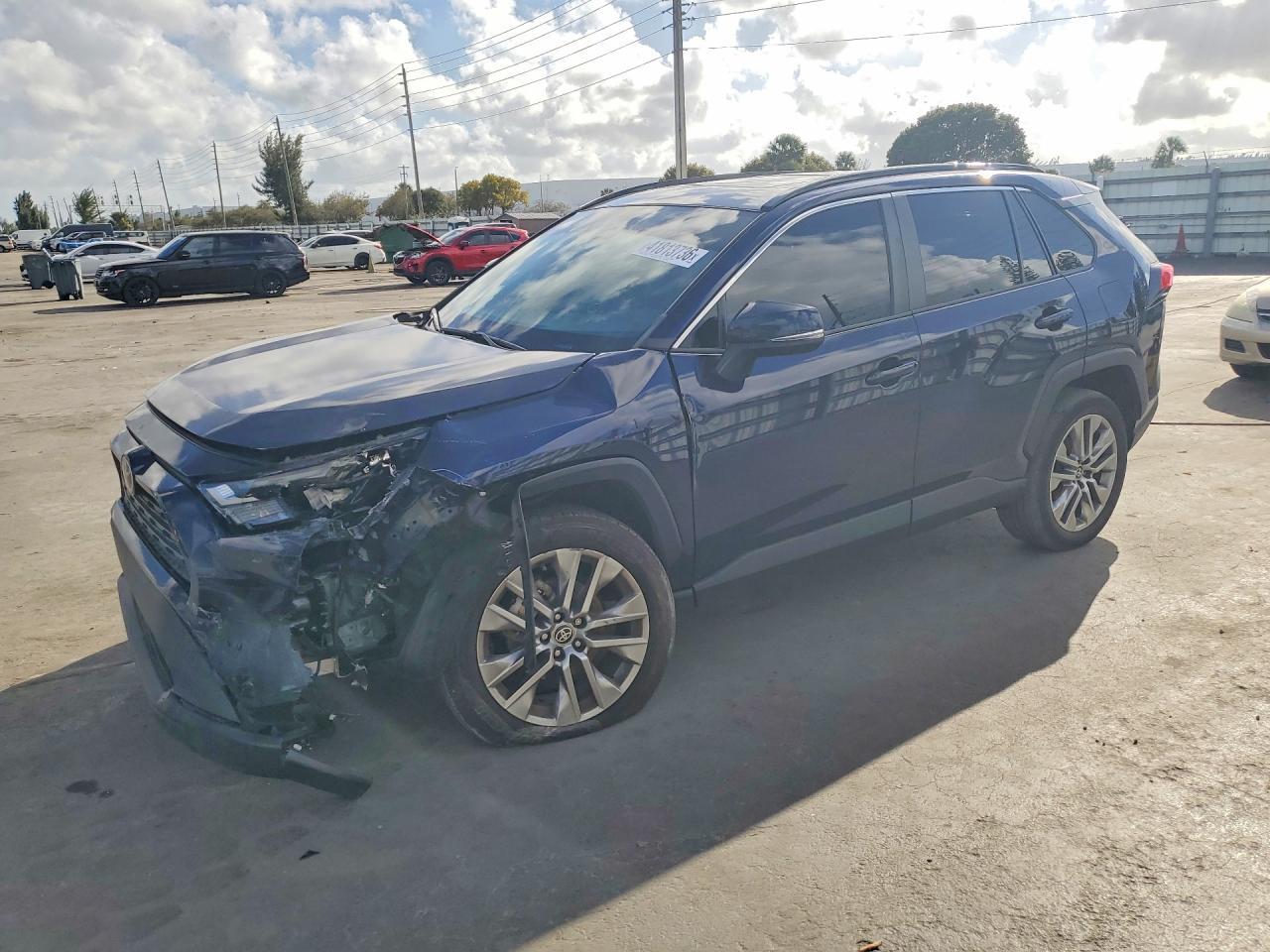 2022 Toyota Rav4 Xle Premium - zdjęcie główne