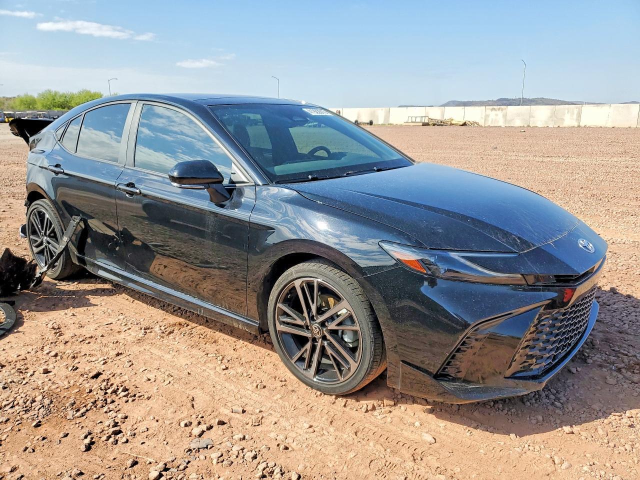 2025 Toyota Camry Xse - zdjęcie 4