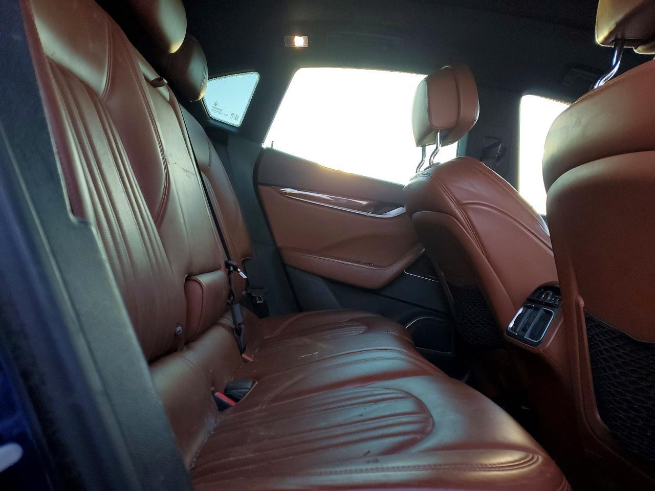 2017 Maserati Levante Luxury - zdjęcie 11