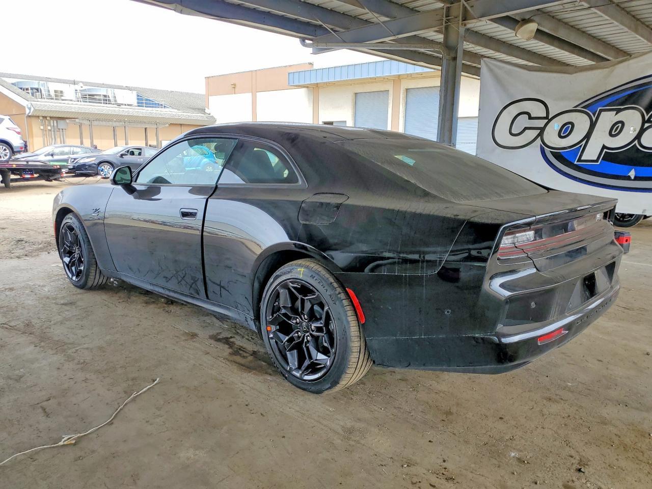 2025 Dodge Charger Daytona R - zdjęcie 2