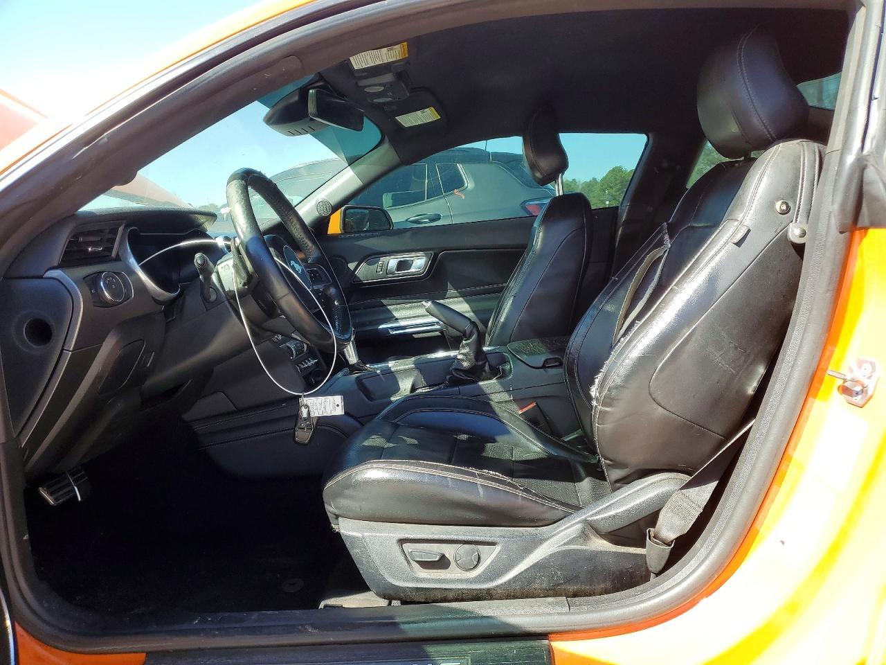 2021 Ford Mustang - zdjęcie 7