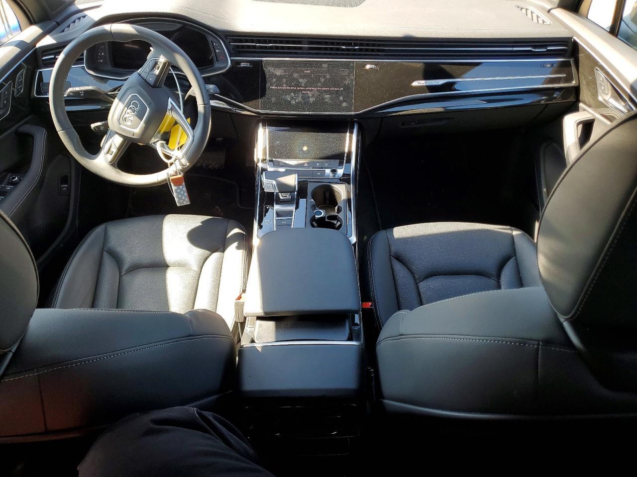 2025 Audi Q7 Premium Plus - zdjęcie 8