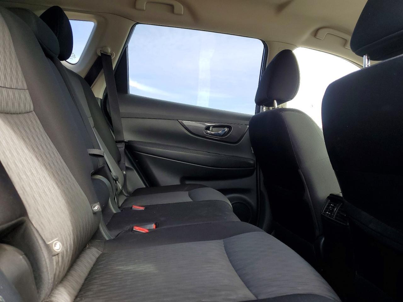 2020 Nissan Rogue Sv - zdjęcie 11