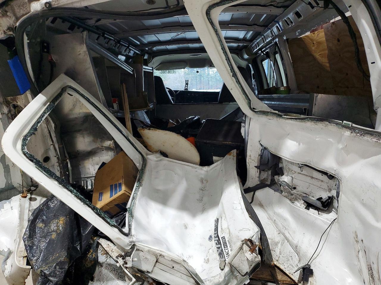 2014 Chevrolet Express G2500 - zdjęcie 10